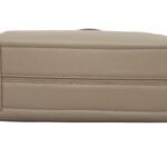 L1017 custom handbag bottom detail with reinforced stitching